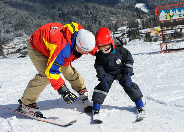Deca - Sa mališanom na skijanje