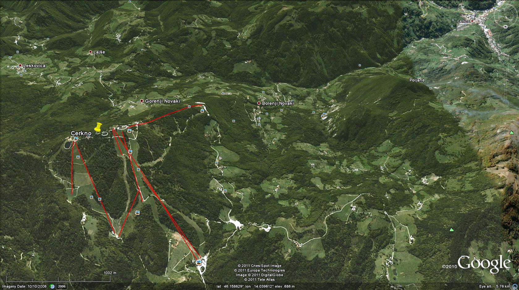 Položaj ski centra u odnosu na mesto Cerkno