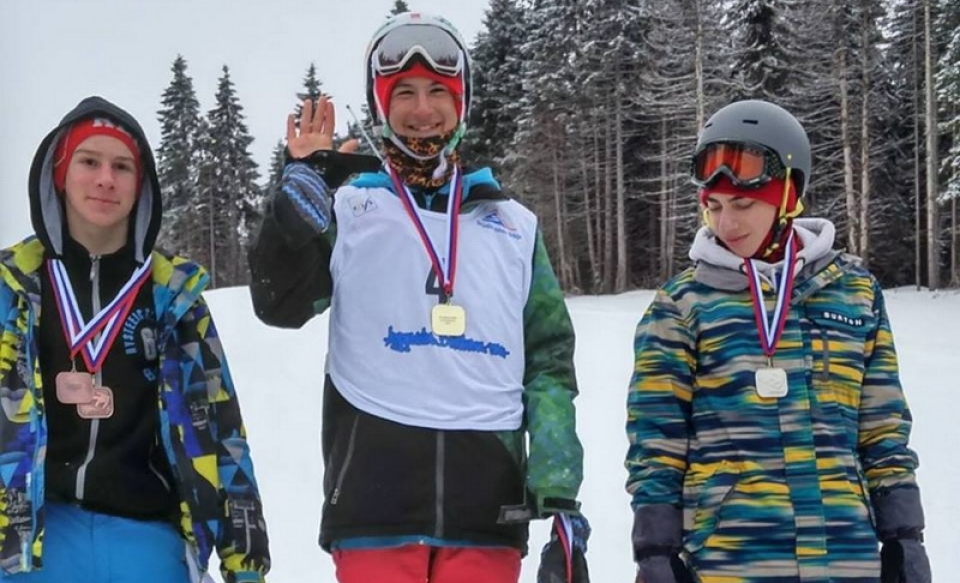 Todor Jović - Snowboard i mountainboard